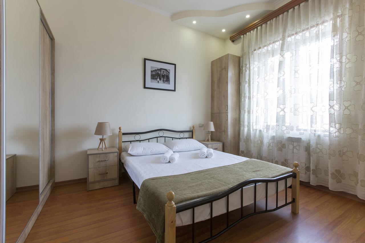 Umba Apartment N1 - 2 Bedrooms Erevan Exterior foto